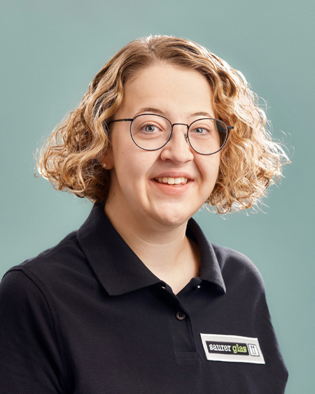 Katharina Saurer, Sekretärin bei saurer glas